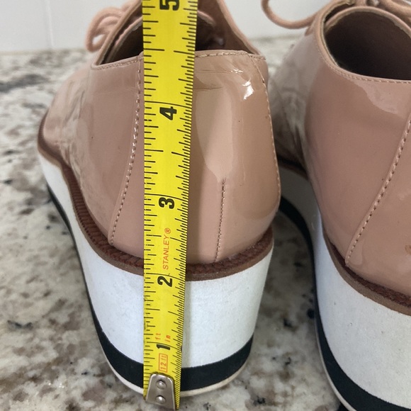 Oxfords size 7M brought them I am a size 7 wide these fit more of 61/2 - Picture 12 of 14